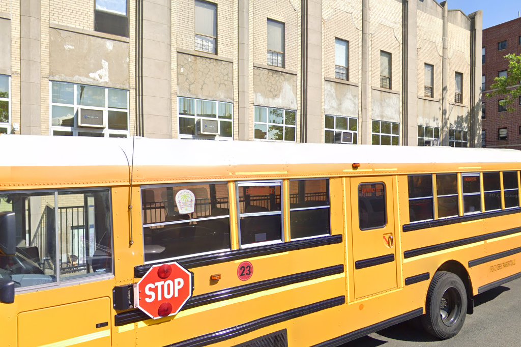 Tomer Dvora School
