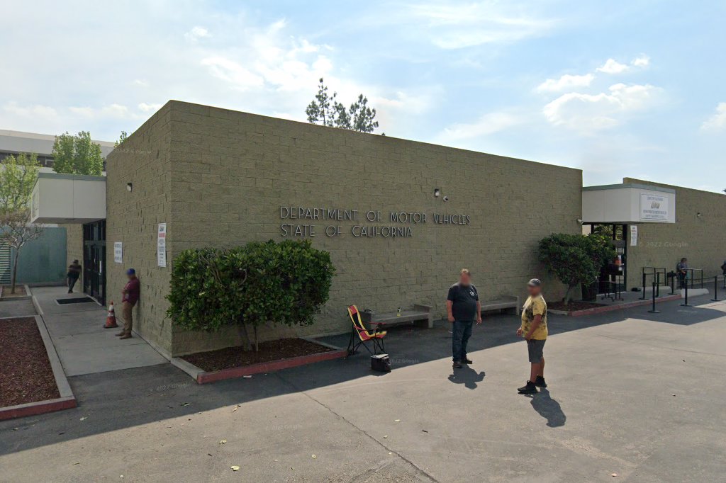 Bakersfield Central DMV Office