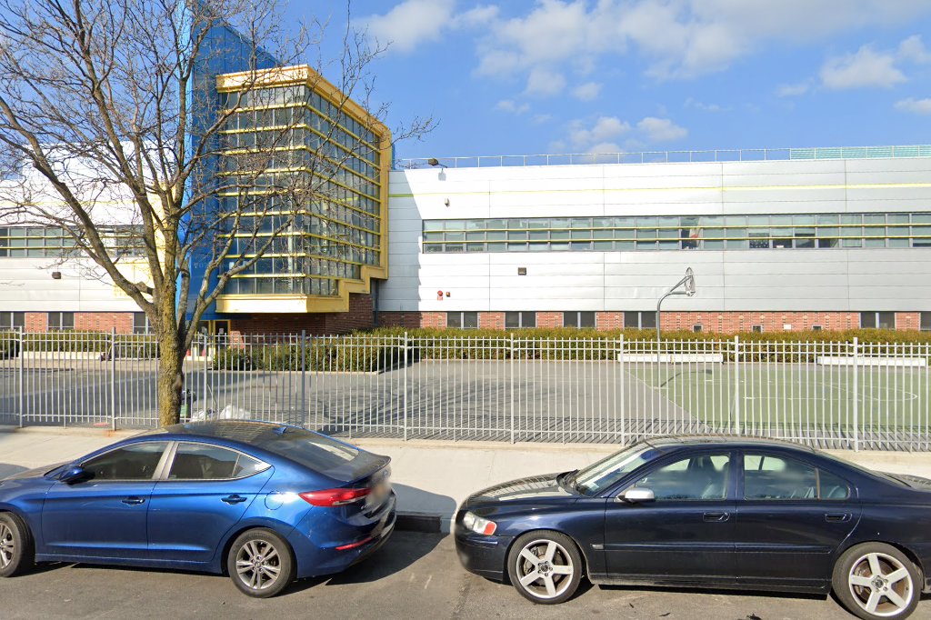 Mott Hall Community School