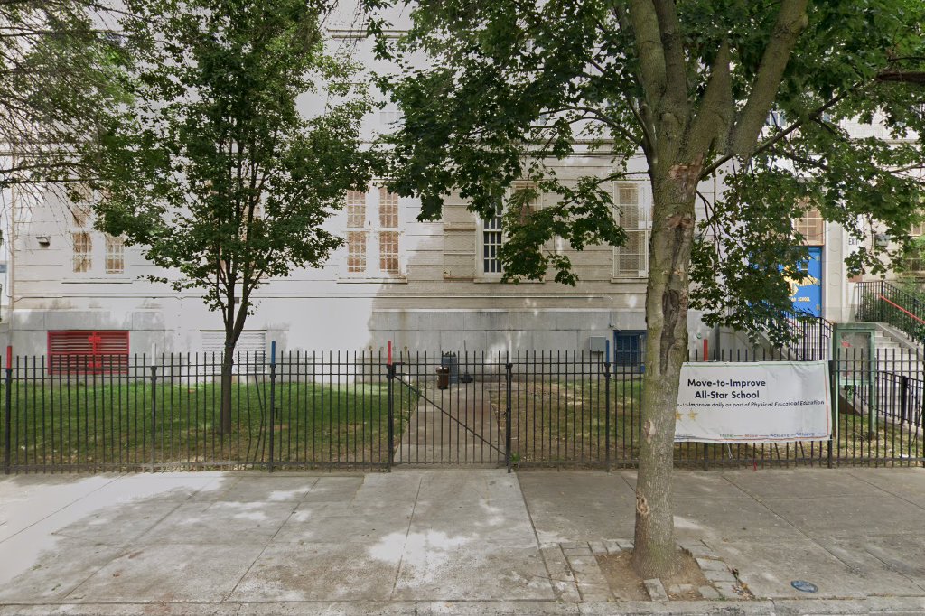 PS 209 School