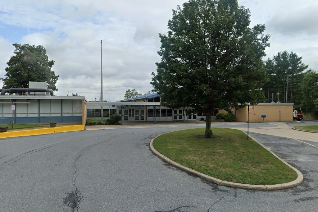 Lewistown Elementary School