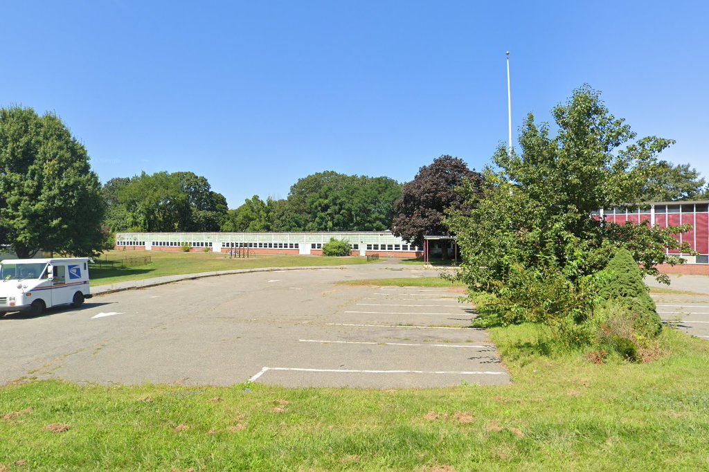 Daniel P Hurld School