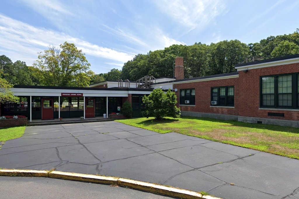 Roosevelt Avenue Elem School