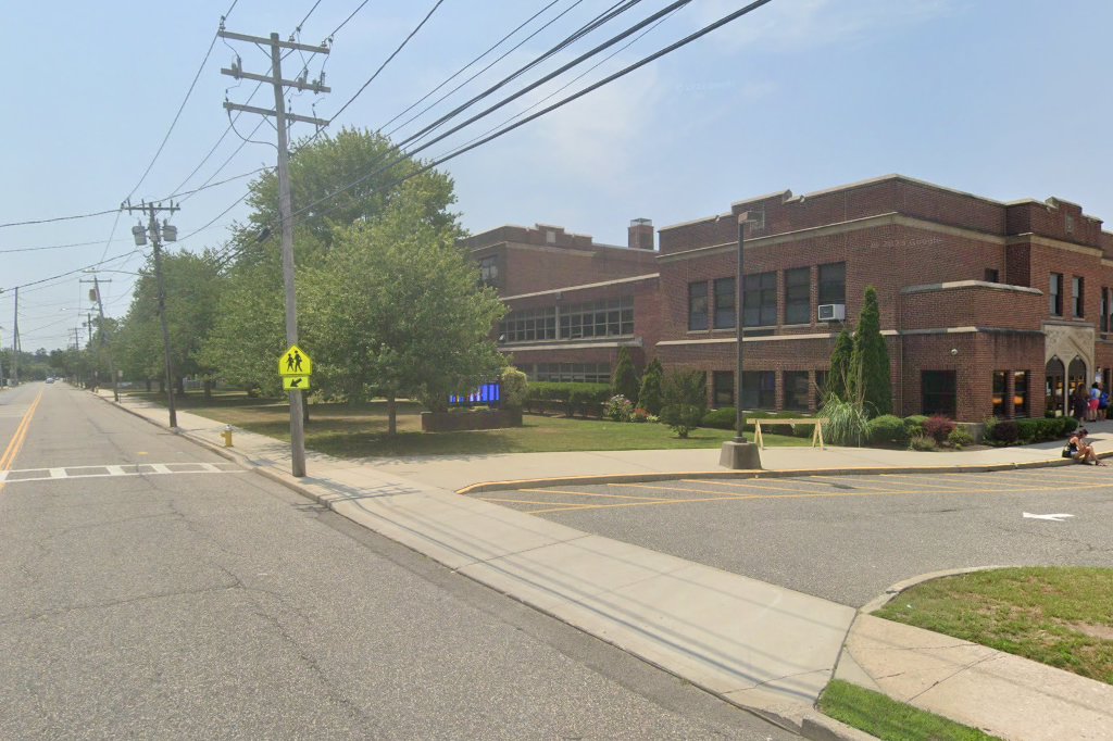 River Elementary School