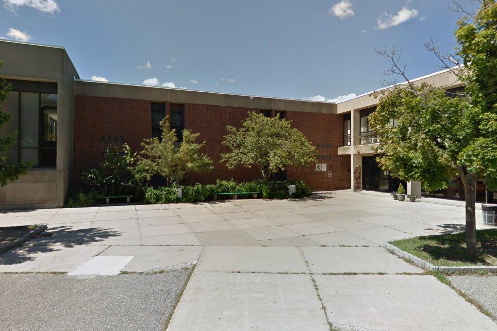 Ralph B O'Maley Middle School