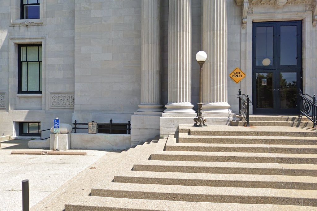 Louisville Free Public Library