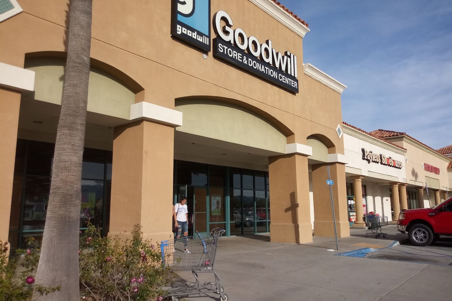 Goodwill Lake Elsinore