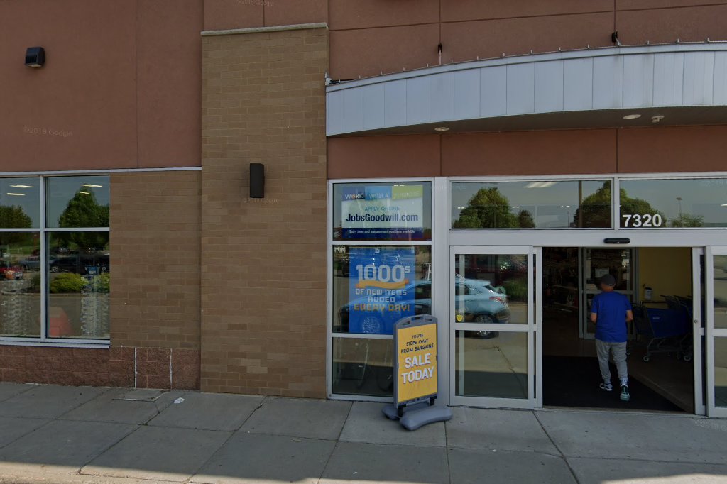 Goodwill Apple Valley