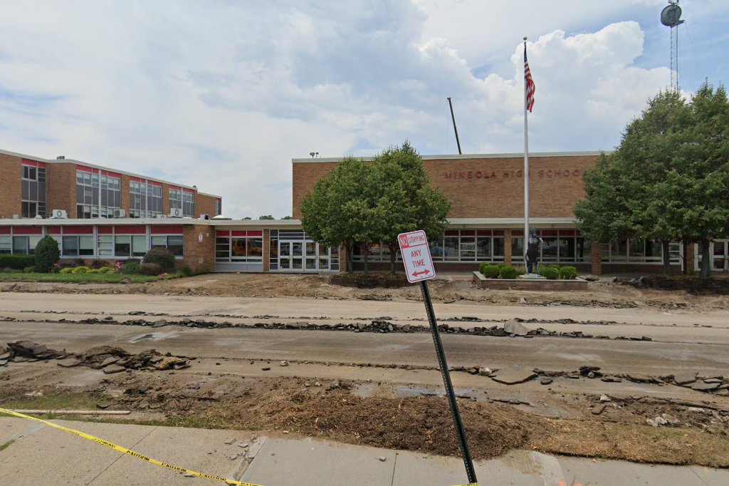 Mineola High School