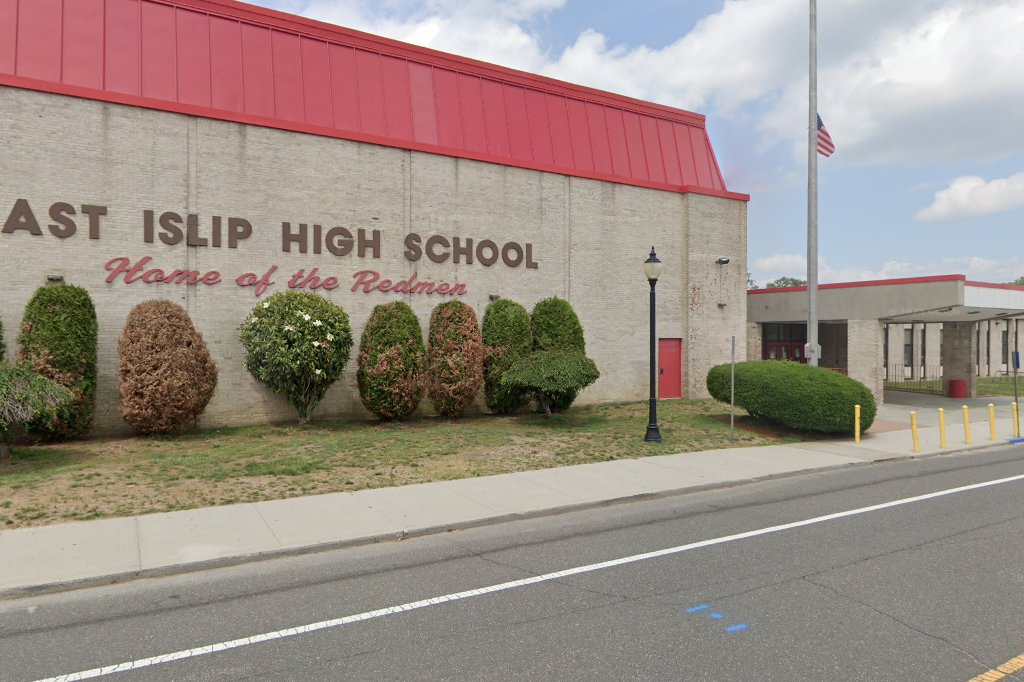 East Islip Middle School
