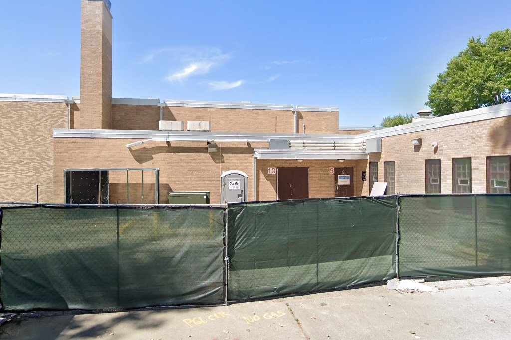 Higgins Elementary School Community Academy
