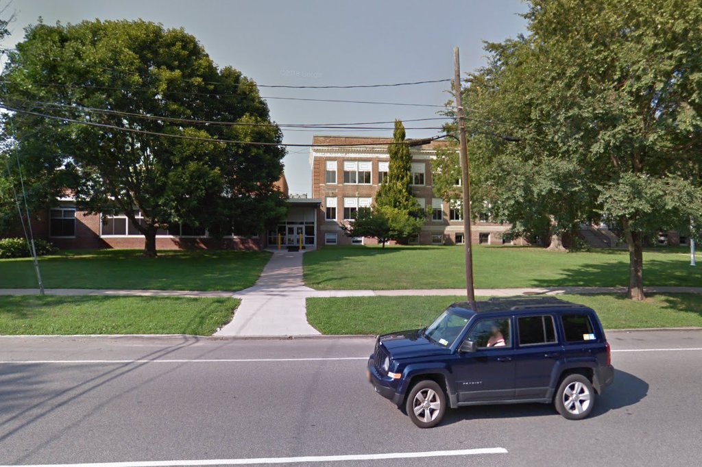 East Hampton Middle School