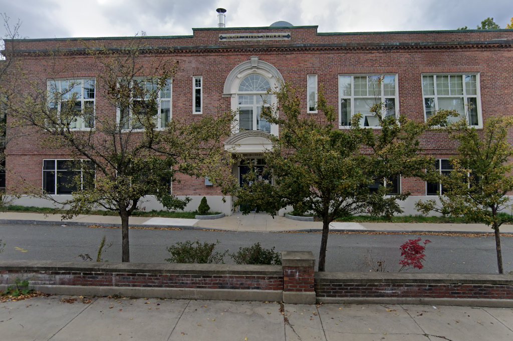 Lyon Magnet Elementary School