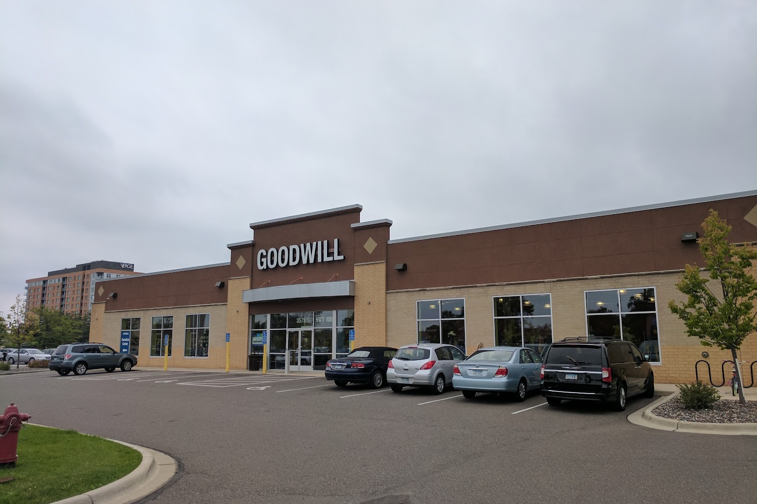 Goodwill Saint Louis Park