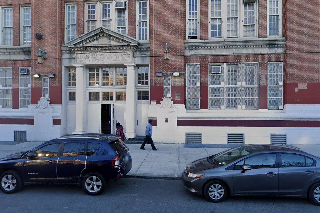 Performing Arts And Technology High School