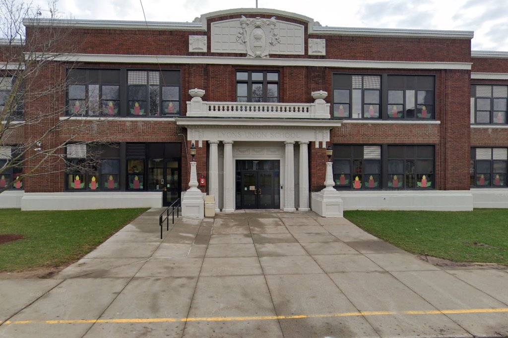 Lyons Elementary School