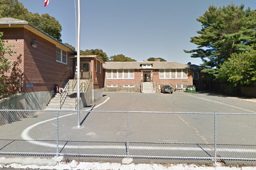 Lynn Woods School