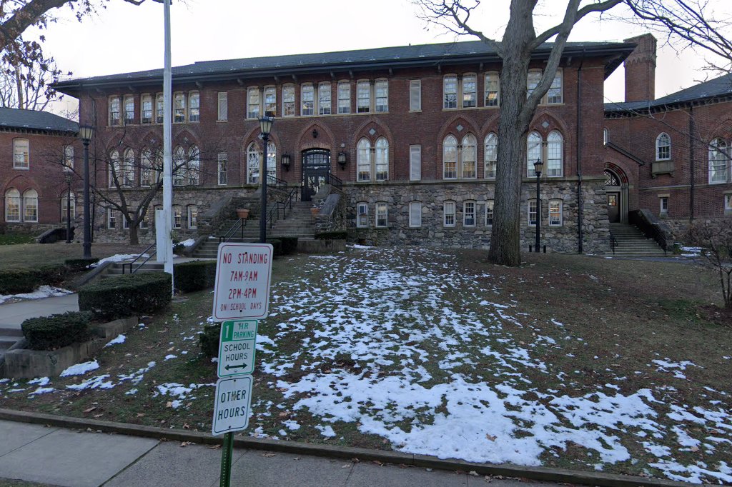 Siwanoy School