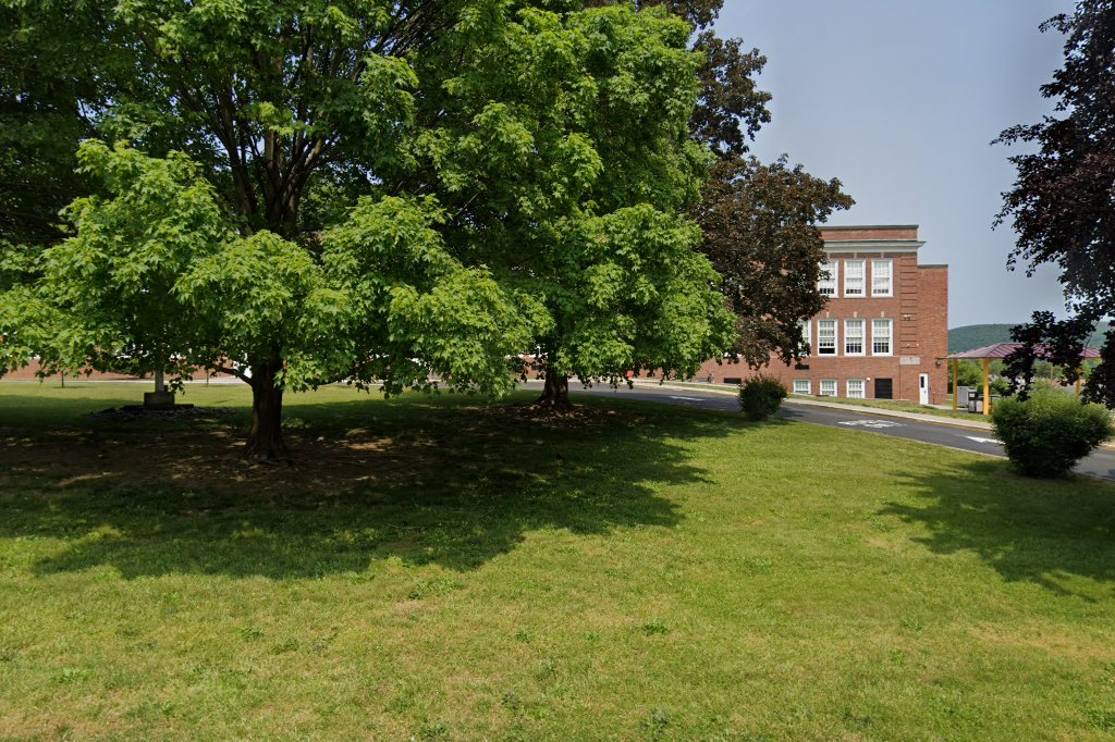 Highland Falls Intermediate School