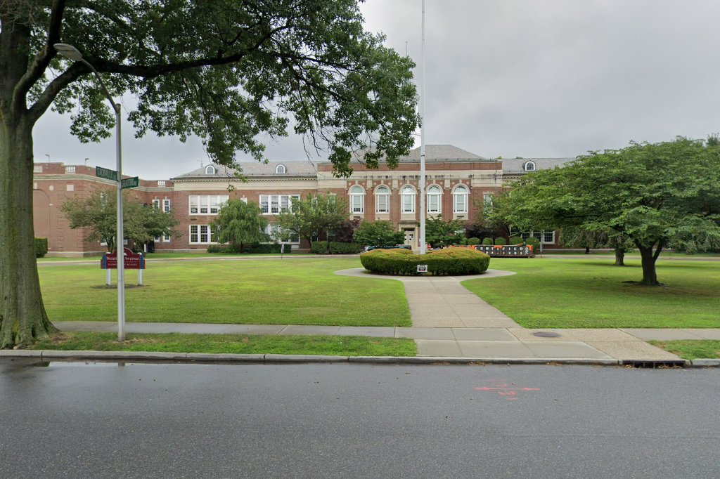 Stratford Avenue School