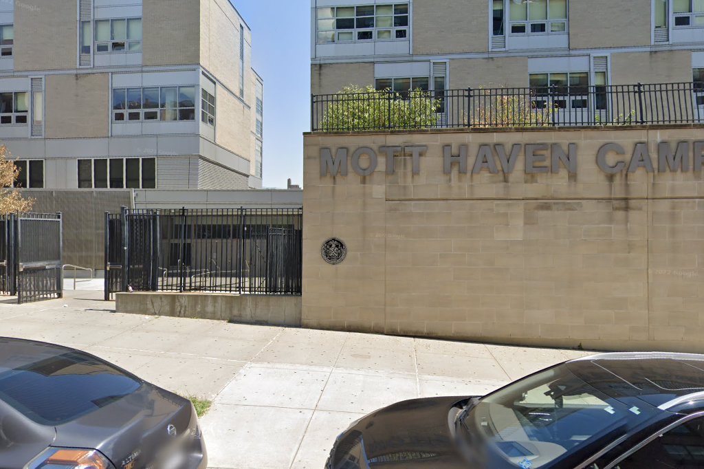 New Explorers High School