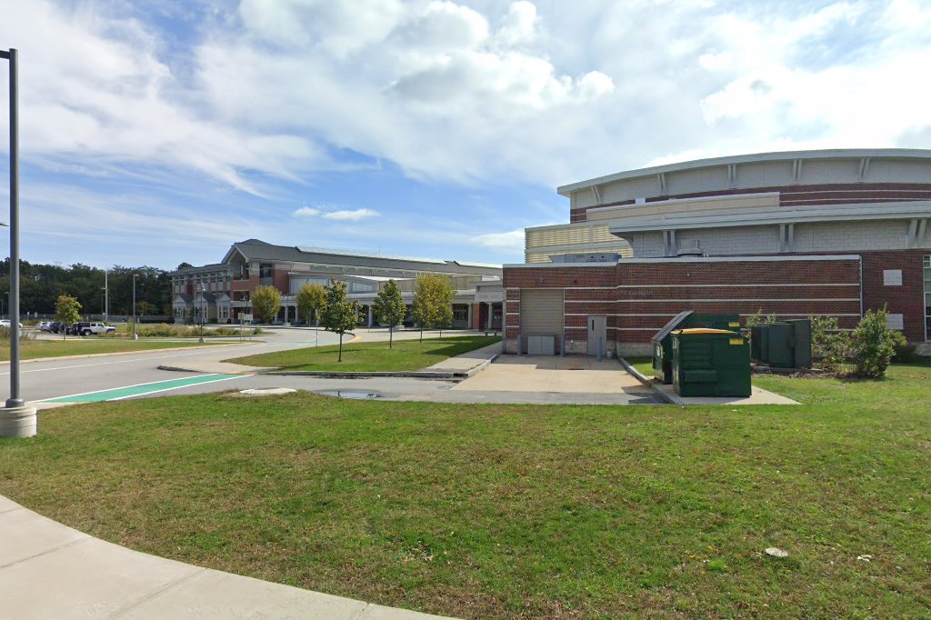 Duxbury Middle School