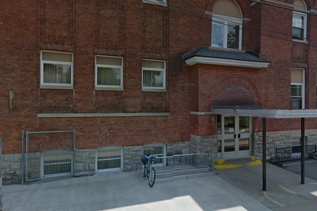 Center Street Elementary School