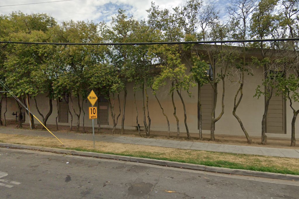 Pinedale Branch Library