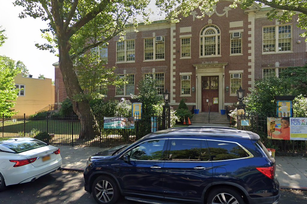 PS 98 The Douglaston School
