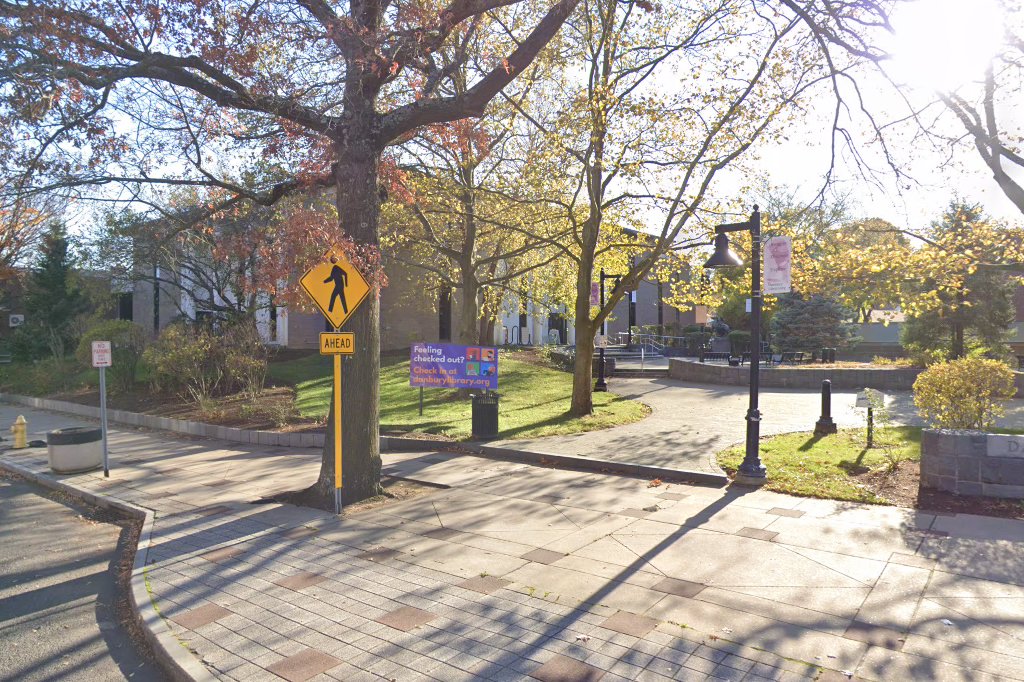 Danbury Public Library