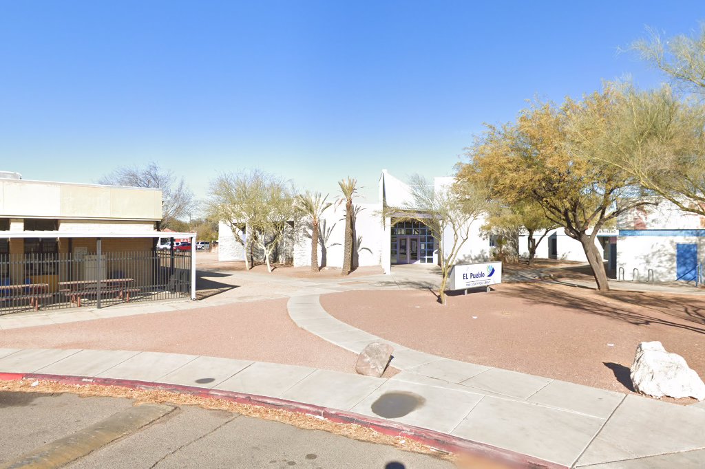 El Pueblo Library