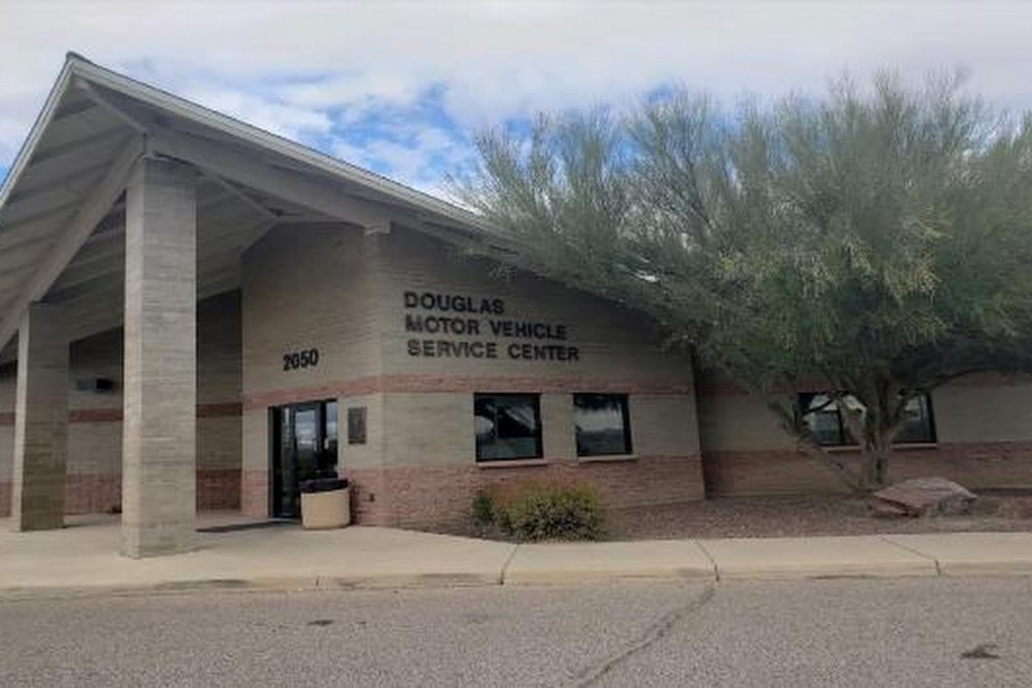 Douglas MVD Office