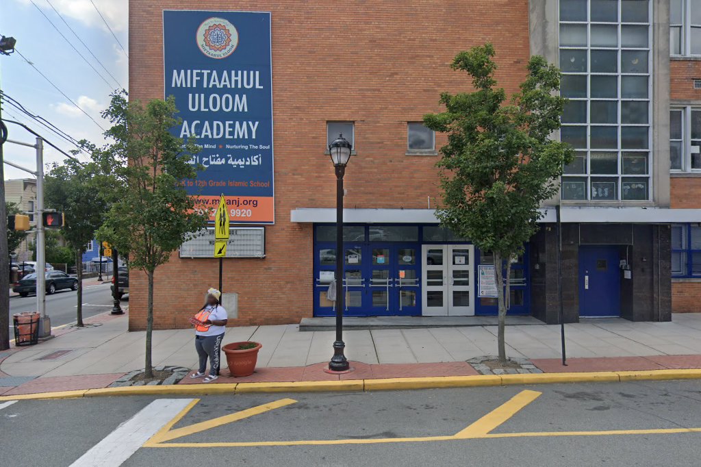 Miftaahul Uloom School