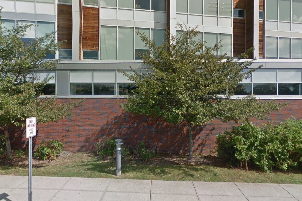 Roger Ludlowe Middle School
