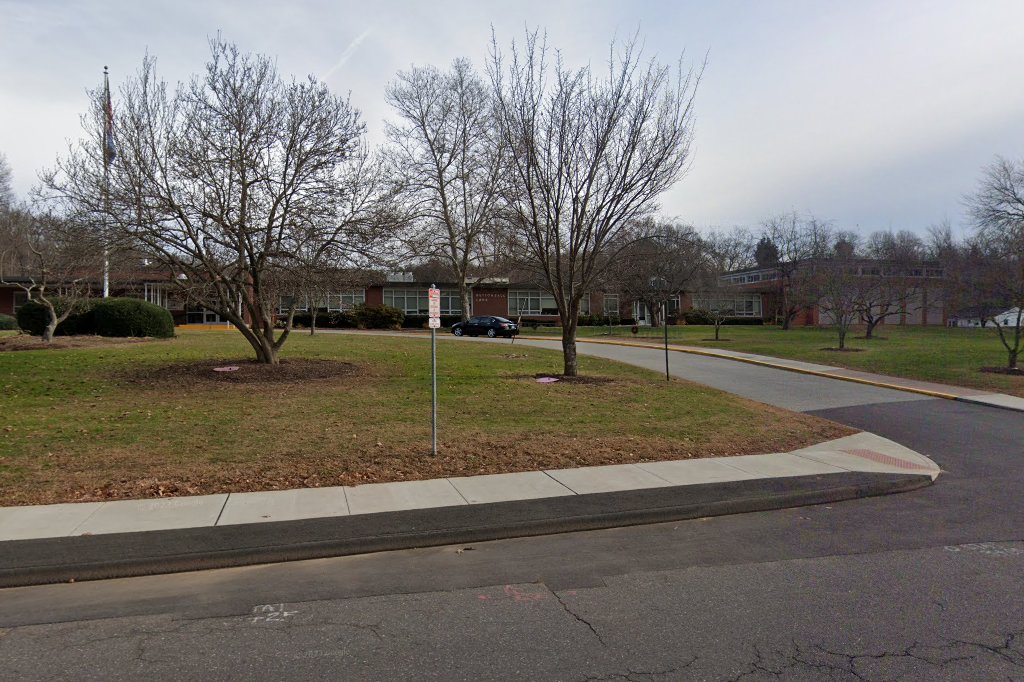 Buttonball Lane School