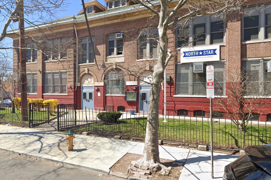 Alexander Street Public School