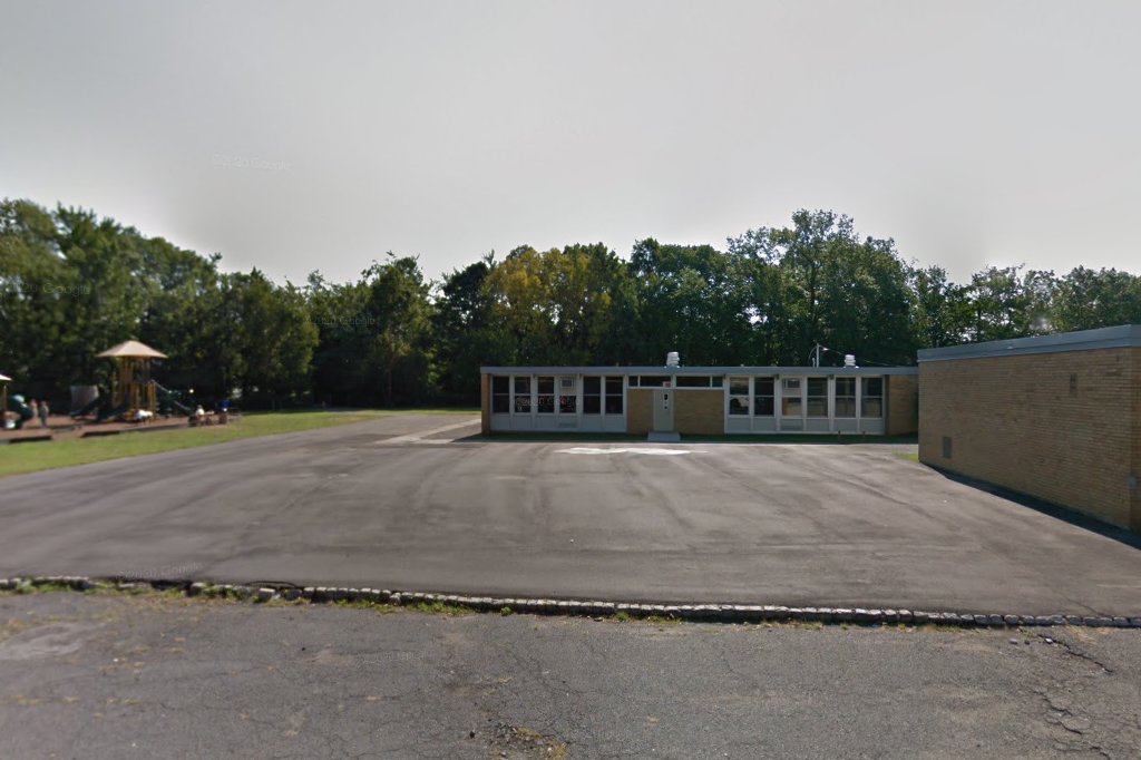 Lynn Crest School
