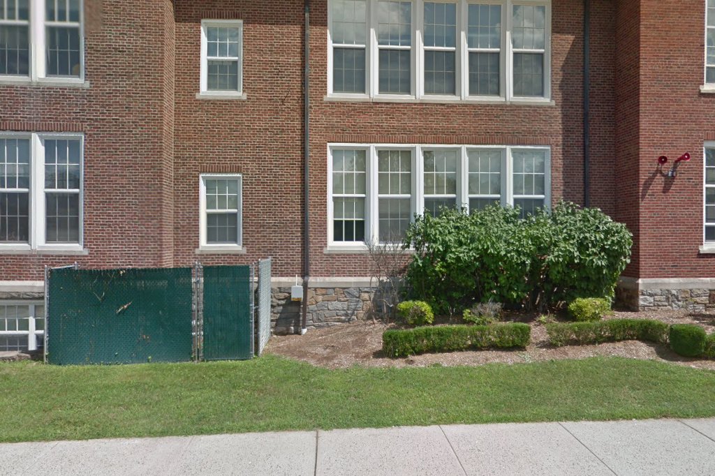 Greens Farms School