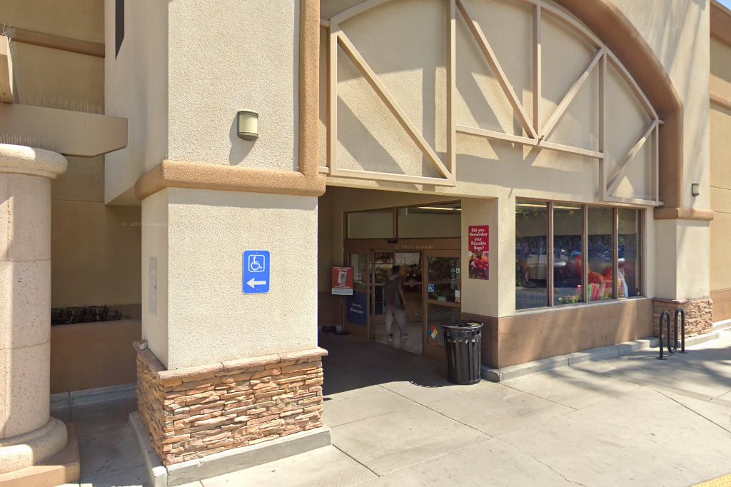 Albertsons-Savon Pharmacy