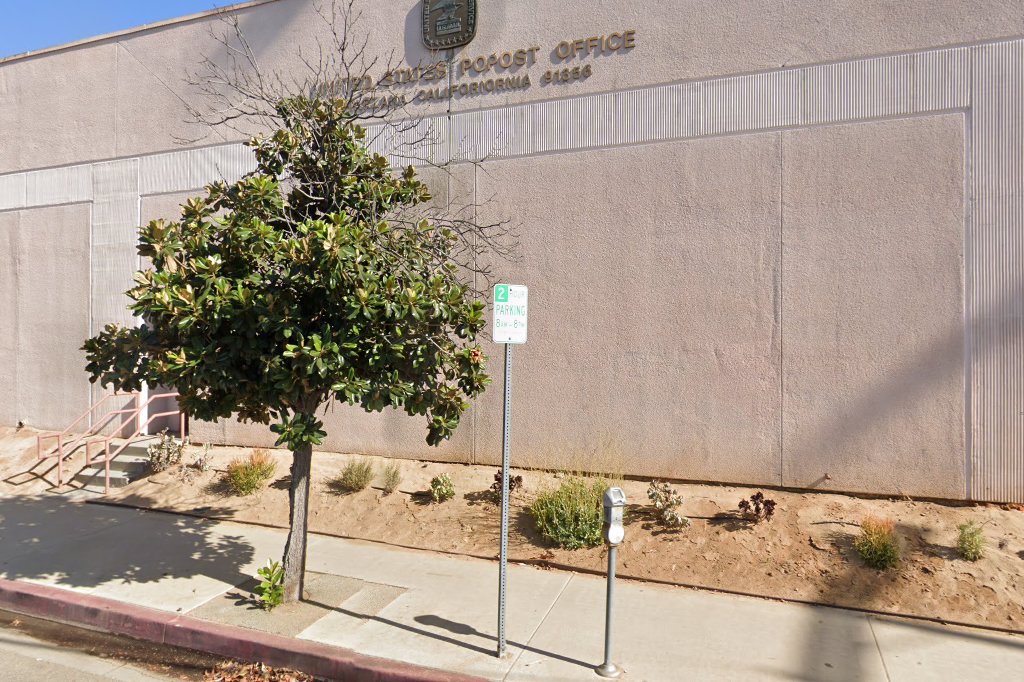 Tarzana Passport Office