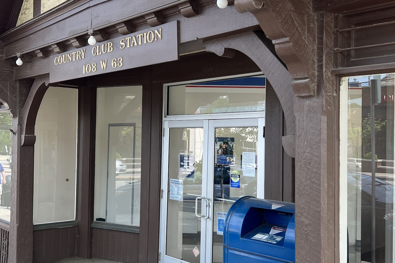 Country Club Passport Office