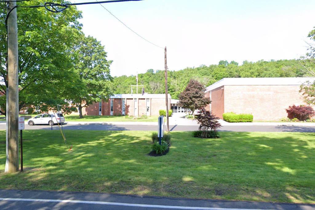 Lake Garda Elementary School
