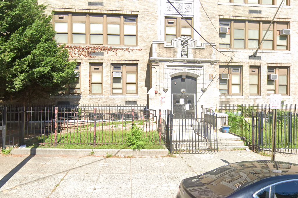 Elementary School 23