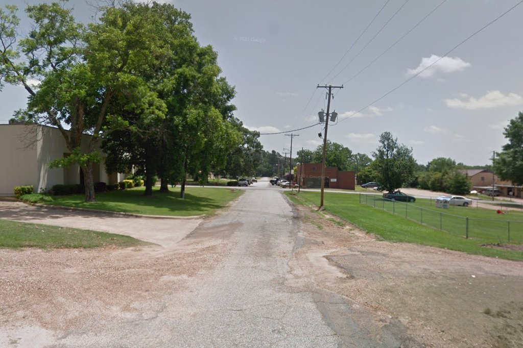 Lewisville Circuit Court