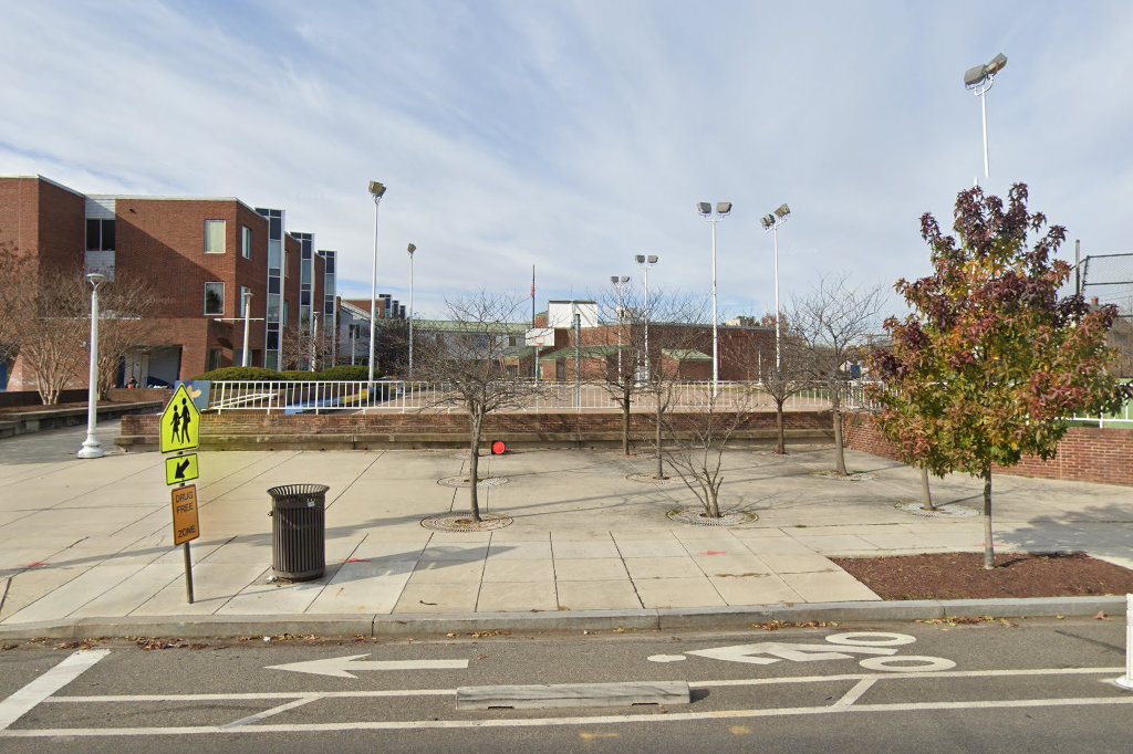 Takoma Ec School