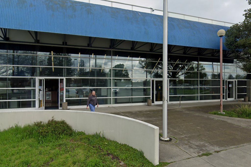 North Bay P and dc Finance Passport Office