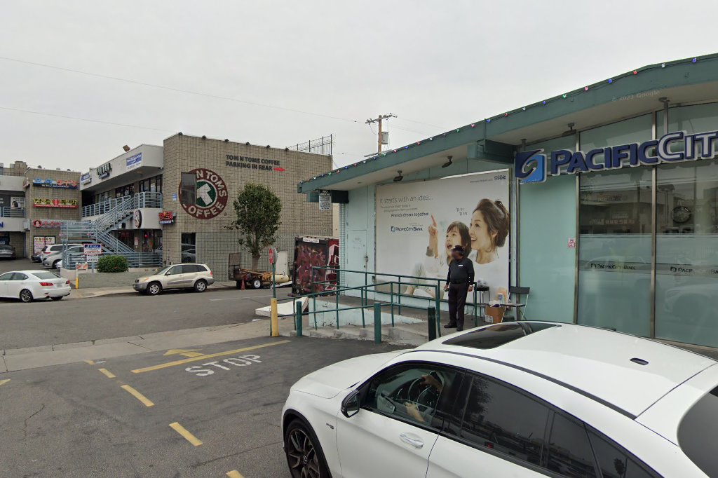 Lees Discount Drug Pharmacy