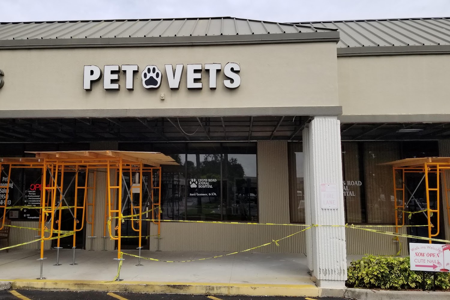 Lyons Road Animal Hospital