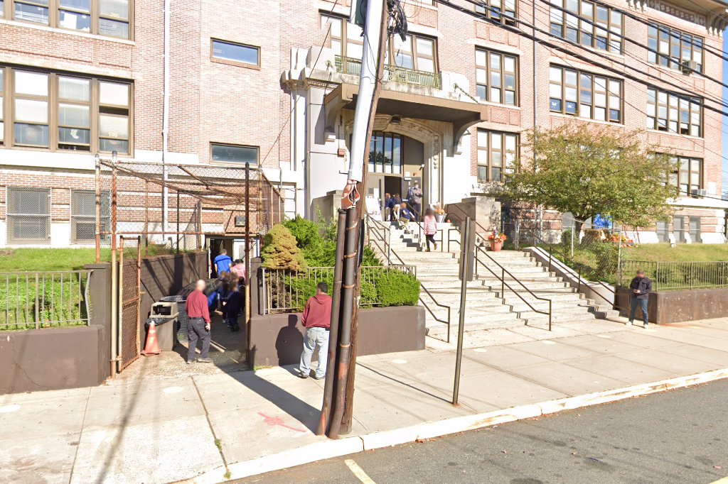 Walter F Robinson Elementary School