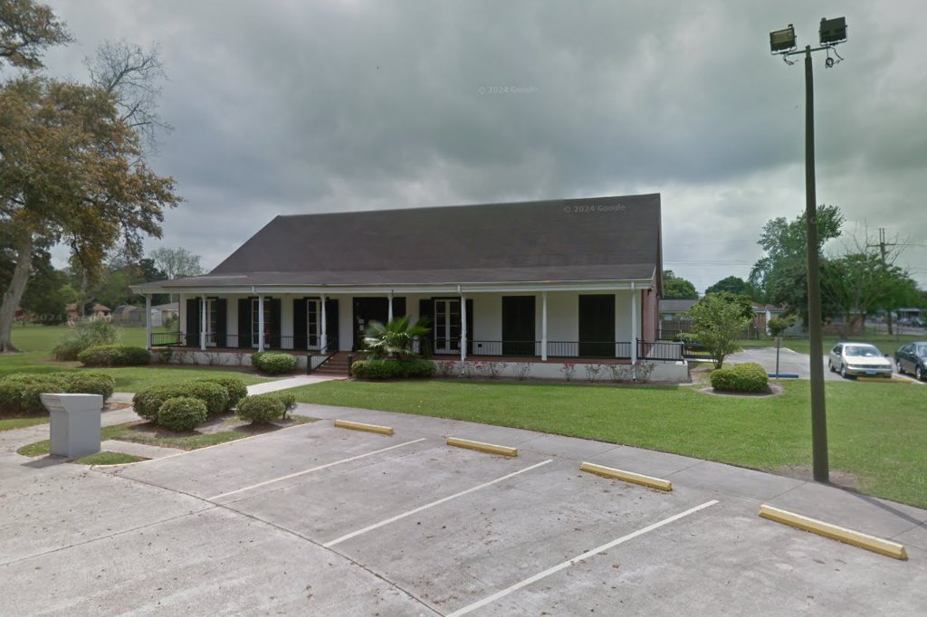 Jefferson Parish Library - Live Oak Library